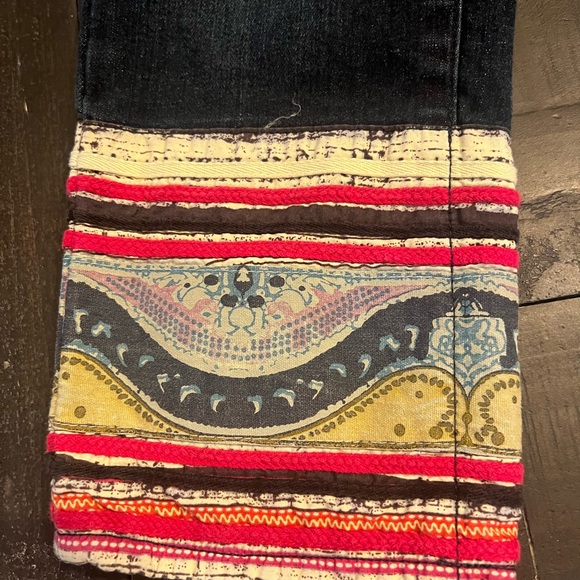 Anthropologie Pilcro and the Letterpress I Embroidered Design Hem Jean 28 - Picture 3 of 11